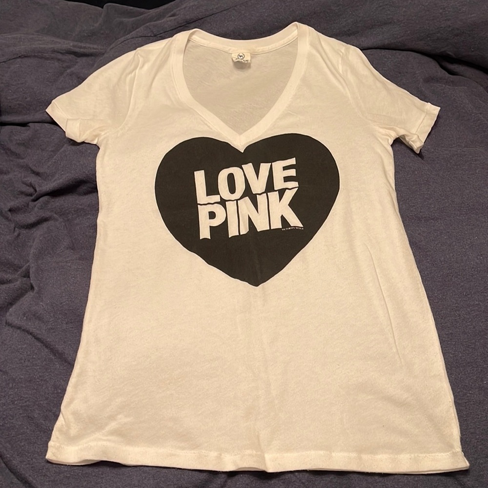 PINK WHITE TEE 🖤